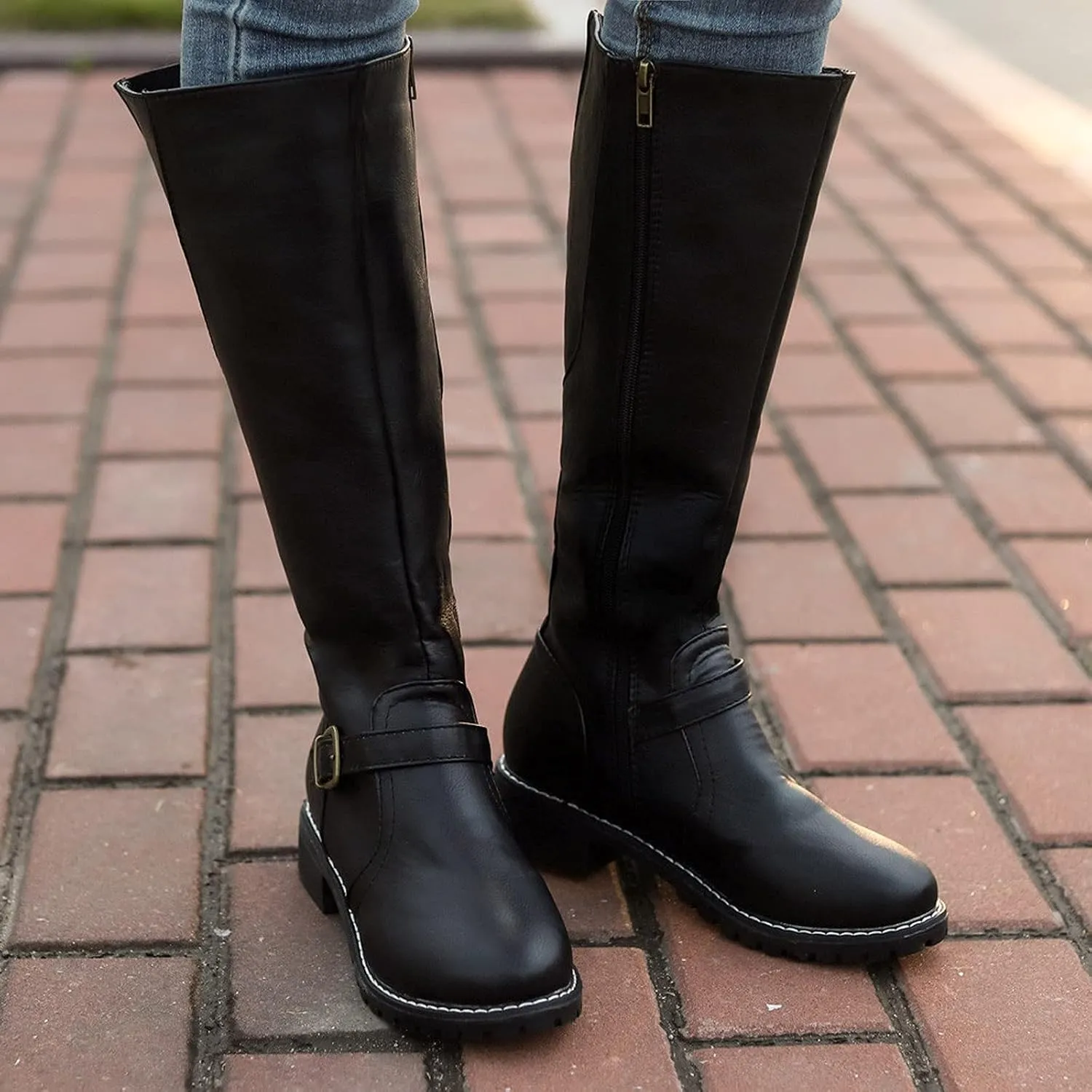 Bcshiye Women's Knee High Riding Boots Wide Calf Knee High Flat Low Heel Zipper Buckle Fashion Motorcycle Boots