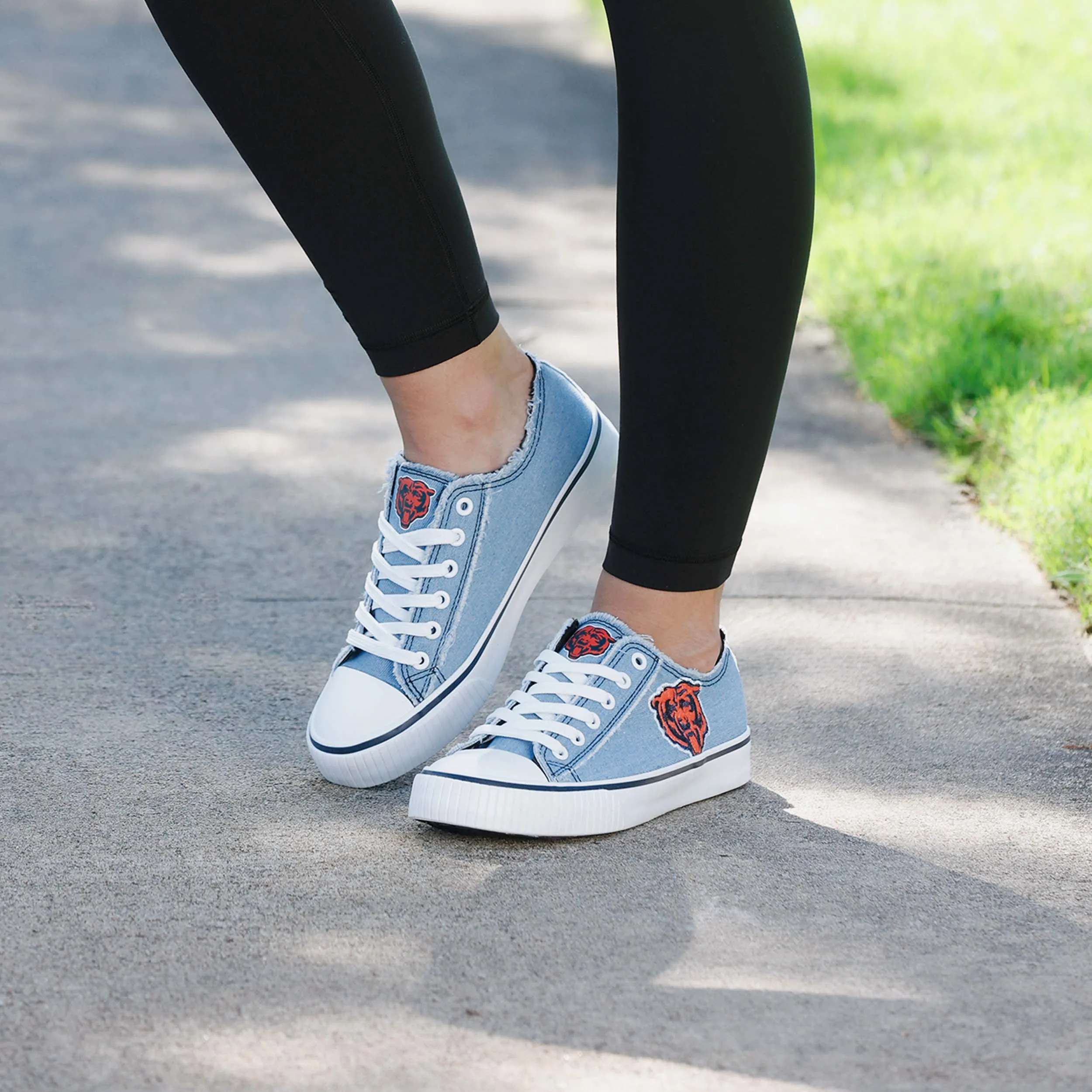 Chicago Bears Womens Denim Low Top Canvas Shoe
