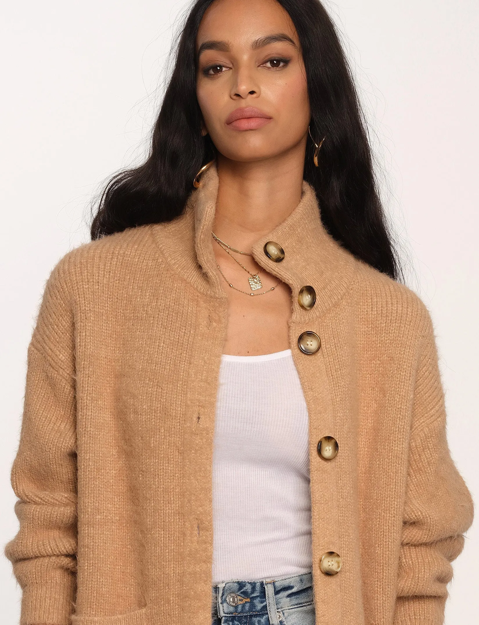 dora cardi