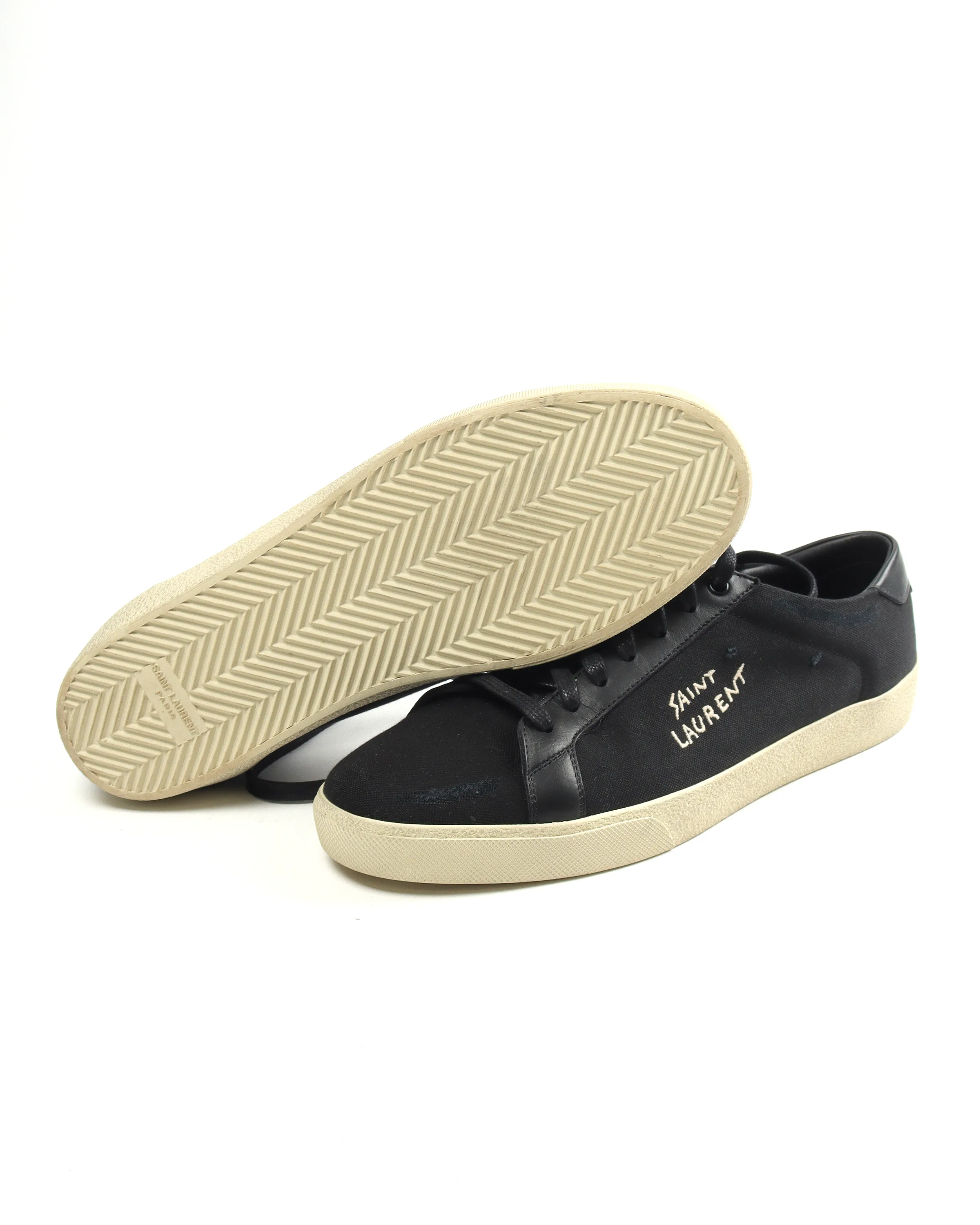 Low Top Canvas Sneaker