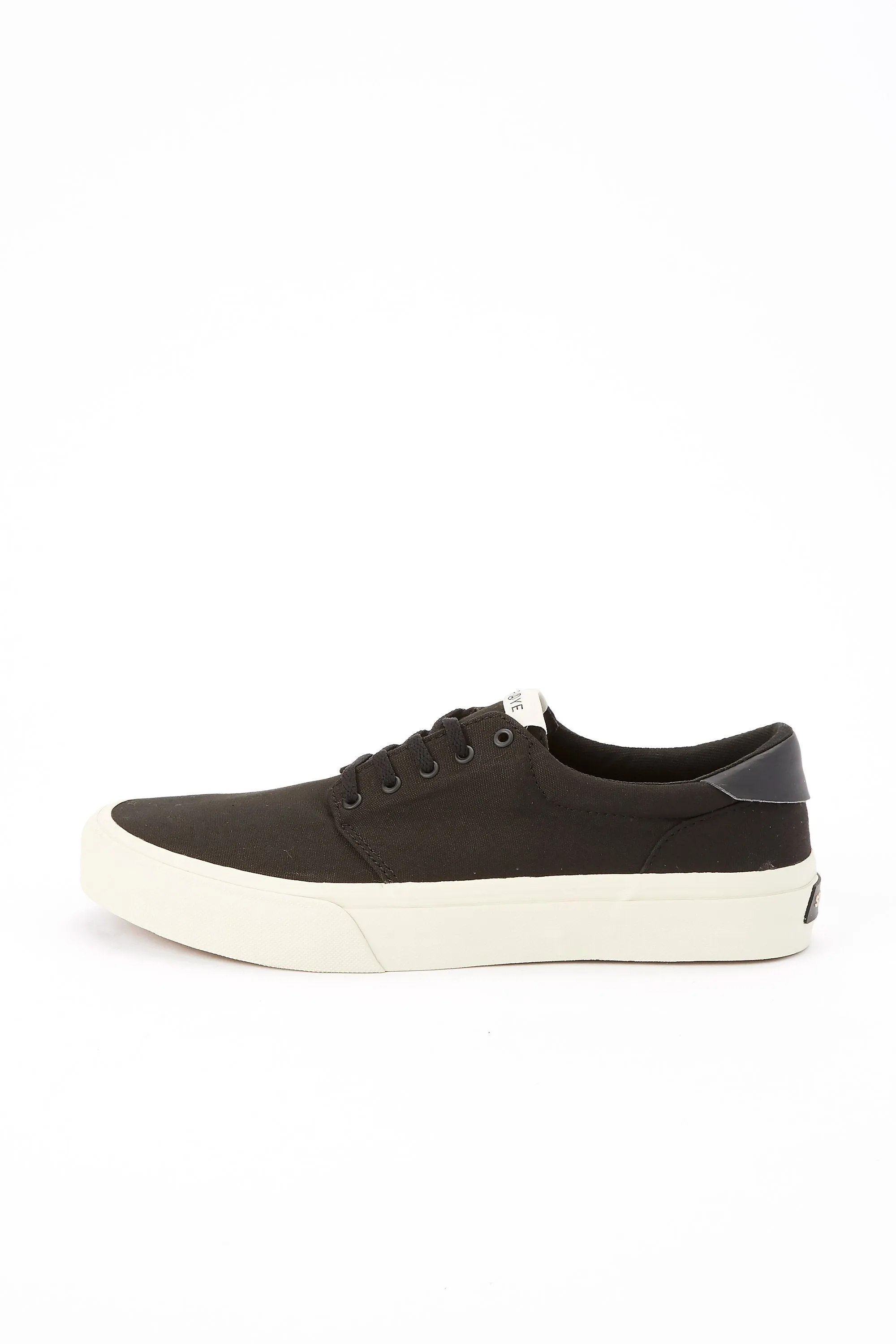 Straye Fairfax Black Bone Low Top Shoes